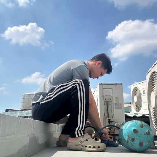 Bơm gas máy lạnh Tân Bình